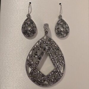 Vintage east5th Elegant Silver Teardrop Marcasite Jewelry Set